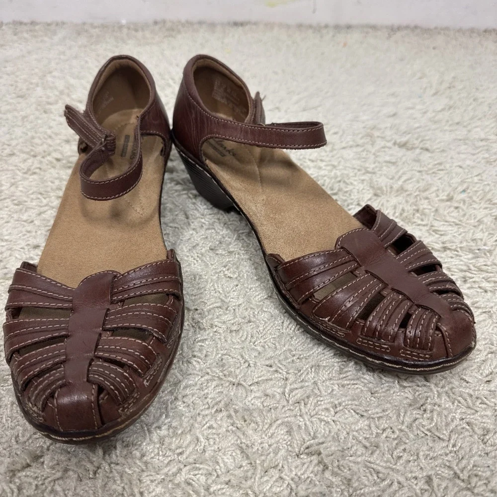 Clarks‎ Wendy River Brown Leather Closed Toe Comfort Shoes Womens 9M Wedge Work